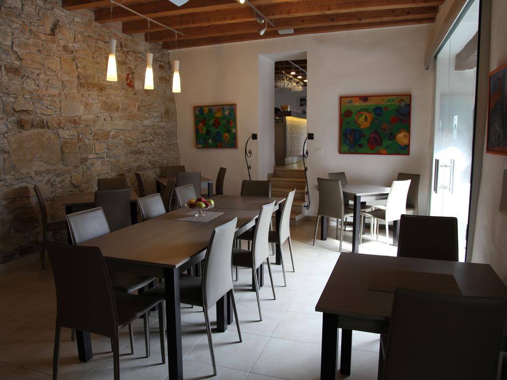 Boutique Hotel Dvor 도브로보 외부 사진