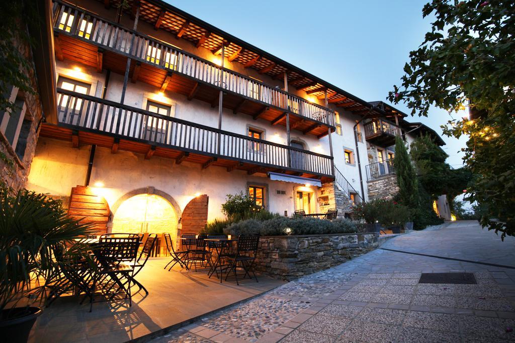 Boutique Hotel Dvor 도브로보 외부 사진
